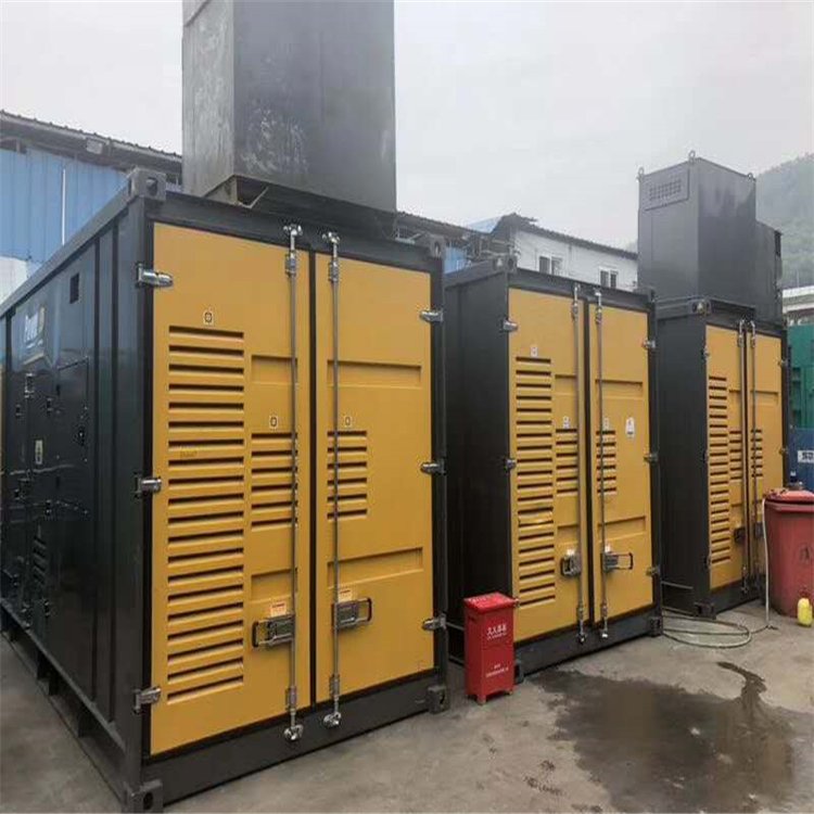 山丹温度变化对不同类型欠压保护装置的可靠性影响有何差异？